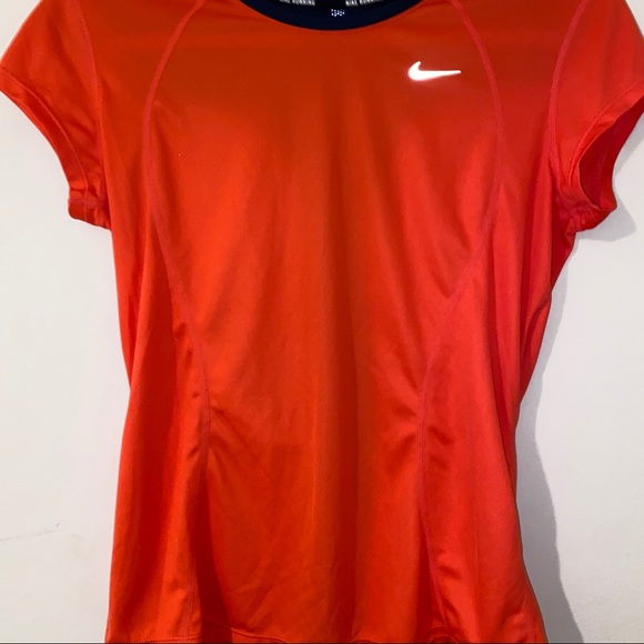 Women’s Nike orange and blue dri-fit running top - Picture 3 of 6